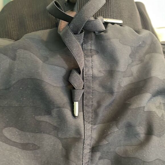 Kyodan Keep It Moving Sporty Jogger Sweatpants Black Gray Camo Print Knit S - Picture 7 of 7